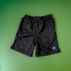Umbro Boys Black Square Design Athletic Soccer And Basketball Shorts XL 16/18